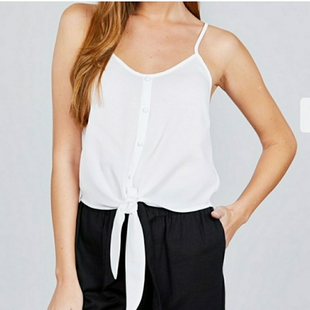 🎈🆕Gorgeous White  Blouse🎈